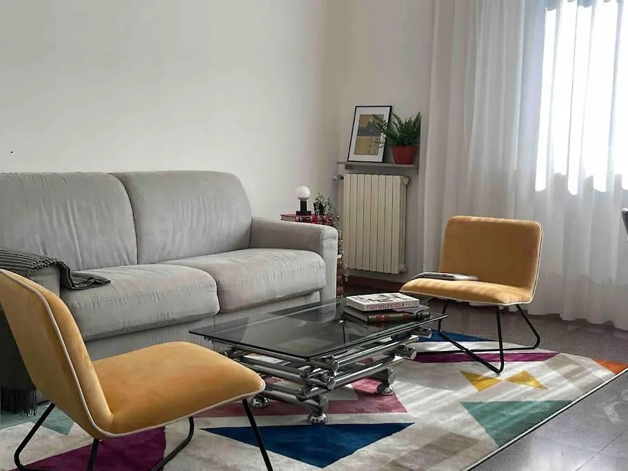 Artsy Flat With Shared Pool Apartment Milan