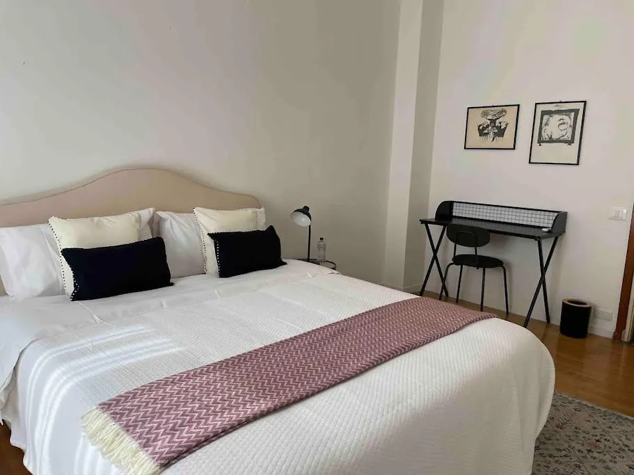 Artsy Flat With Shared Pool Apartment Milan Italy