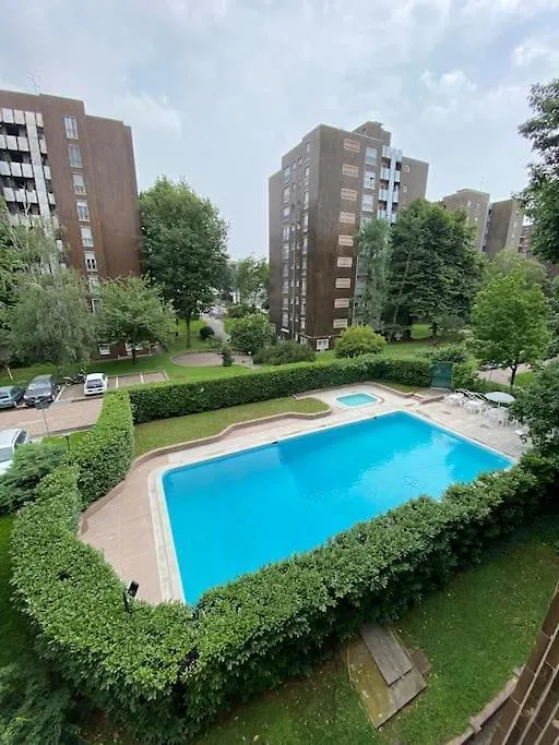 Artsy Flat With Shared Pool Apartment Milan 0*,